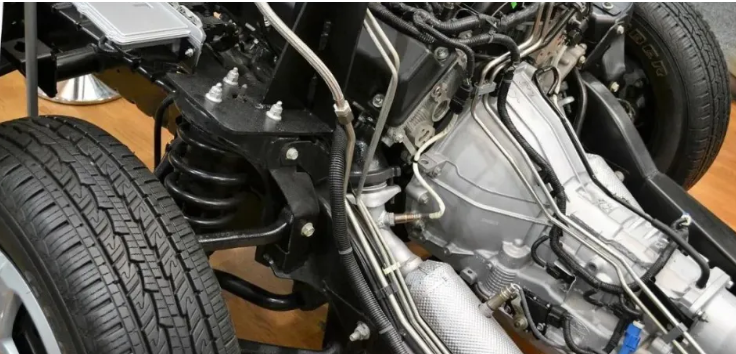 都叫液压悬架，U8、帕美、ET9有什么区别？