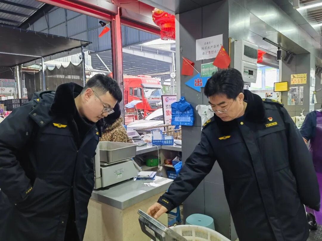 【守年终 护民生】保险平安加 “马”！湖北市场禁锢全力护航幸福年（二） ...