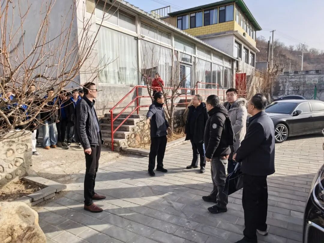 泛爱同心 智扶乡村 共铸希望 ——中国屯子财经研究会公益行走进华博创科爱心基地 ...