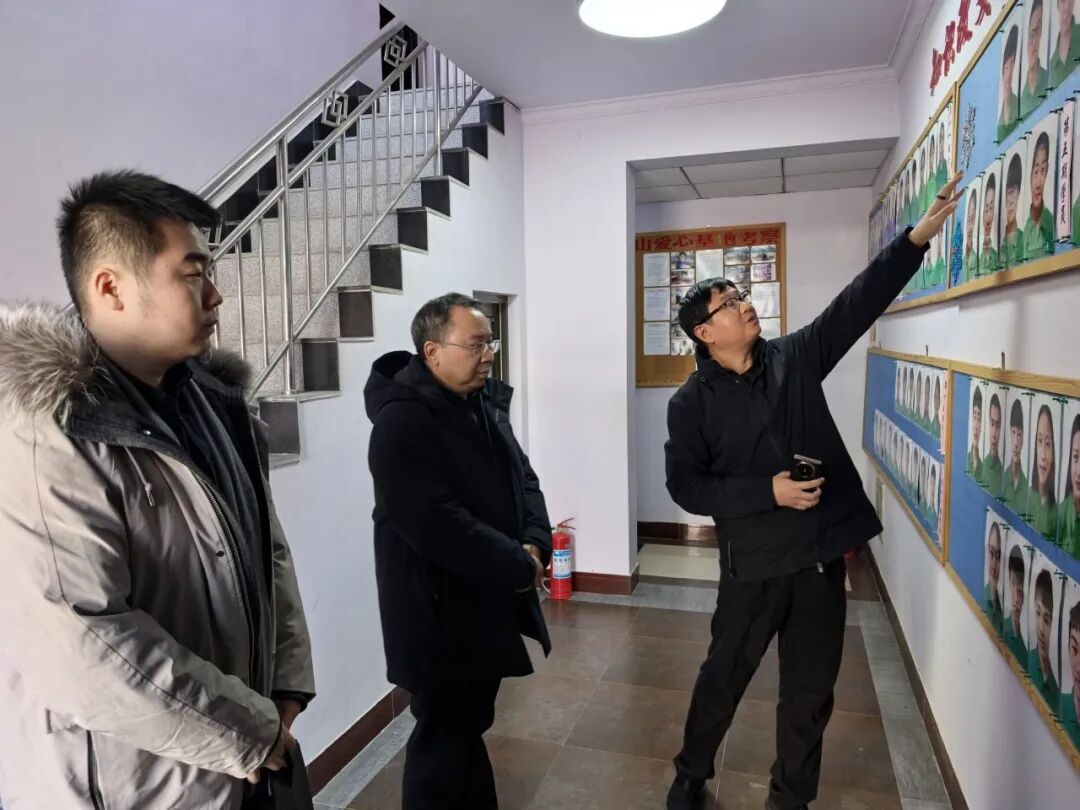 泛爱同心 智扶乡村 共铸希望 ——中国屯子财经研究会公益行走进华博创科爱心基地 ...