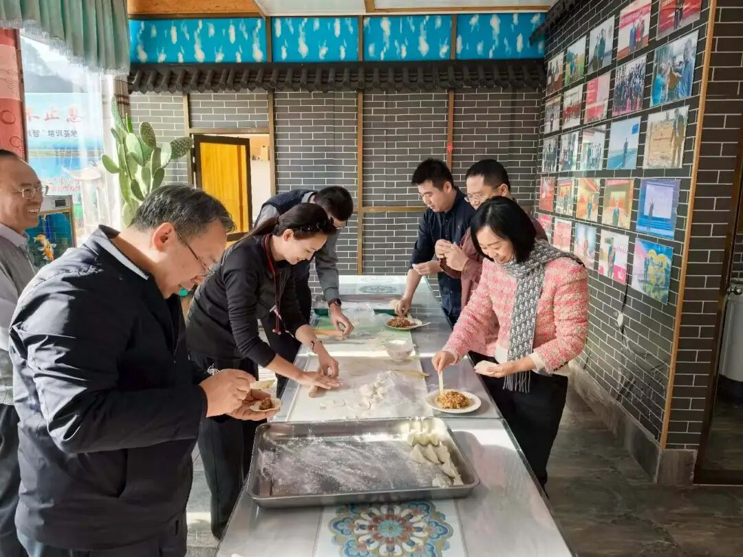 泛爱同心 智扶乡村 共铸希望 ——中国屯子财经研究会公益行走进华博创科爱心基地 ...