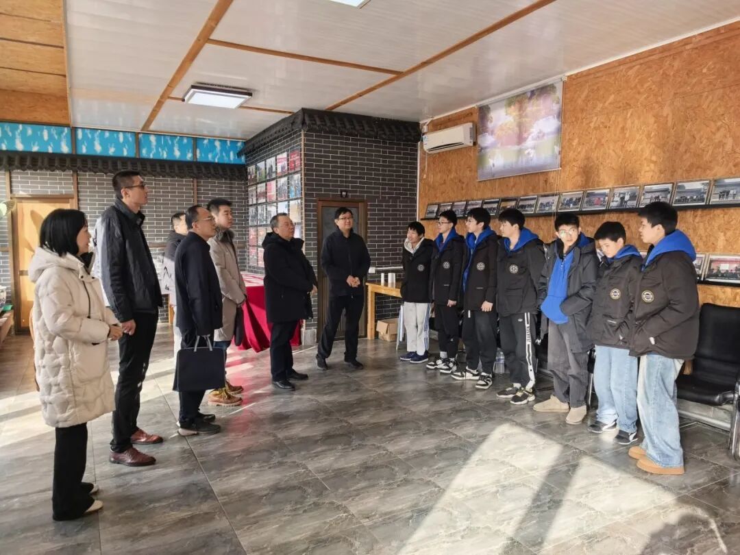 泛爱同心 智扶乡村 共铸希望 ——中国屯子财经研究会公益行走进华博创科爱心基地 ...