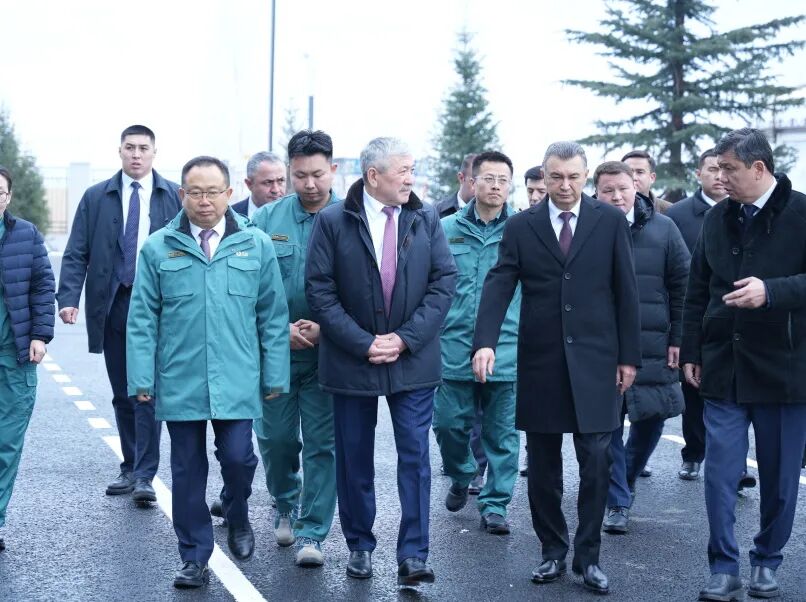 吉尔吉斯斯坦与塔吉克斯坦两国总理独特查考军信股分比什凯克项目 ...