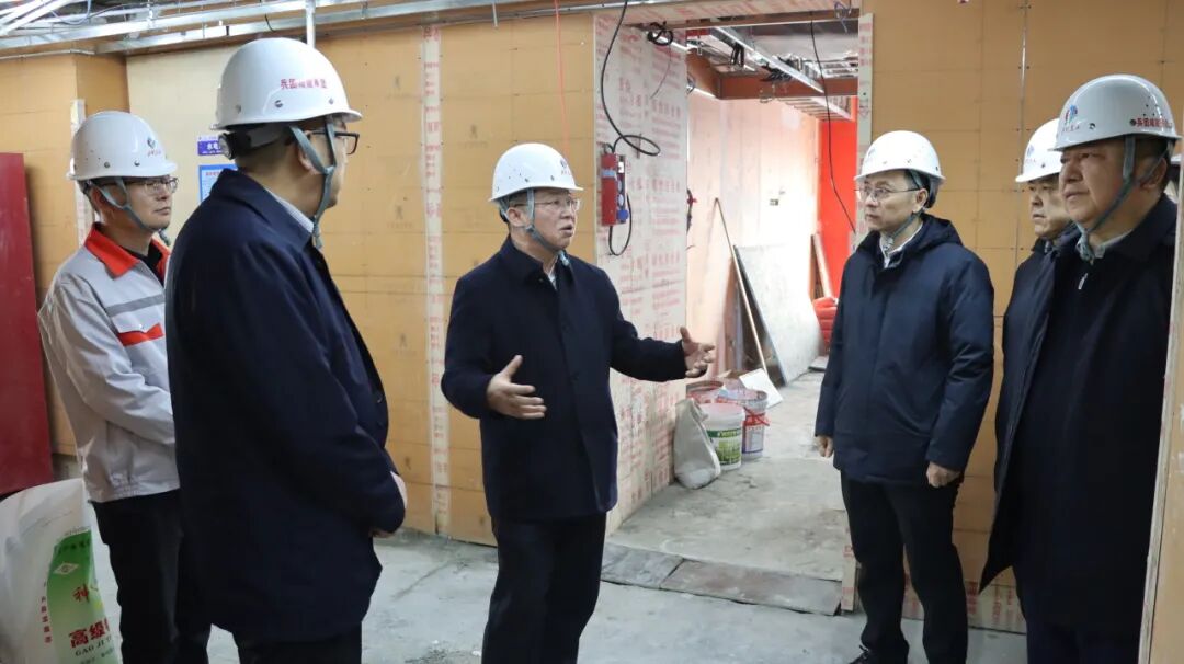 新春送暖 岁寒情深——新疆兵团建工团体主要带领一行赴项目一线发展春节前走访慰问活 ..