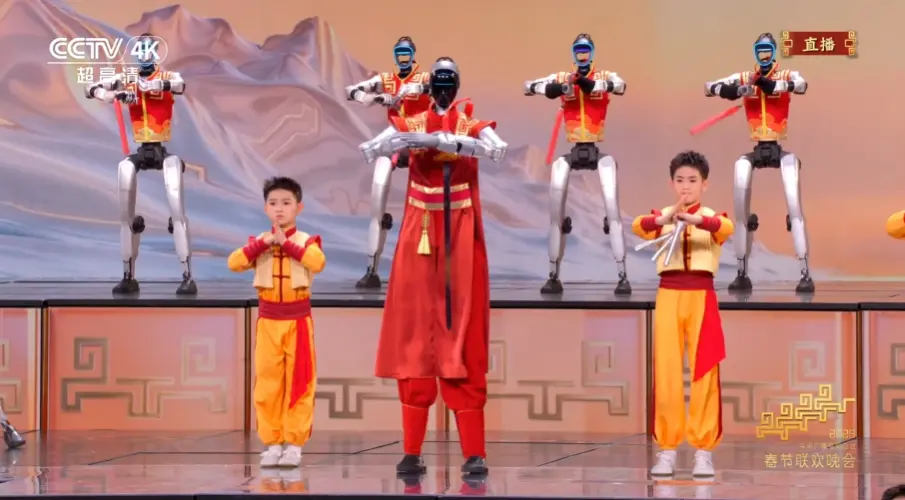 宇树科技王兴兴：2026 总台春晚《武 BOT》的高动静、高协同集群操纵技能是全球首秀 ...