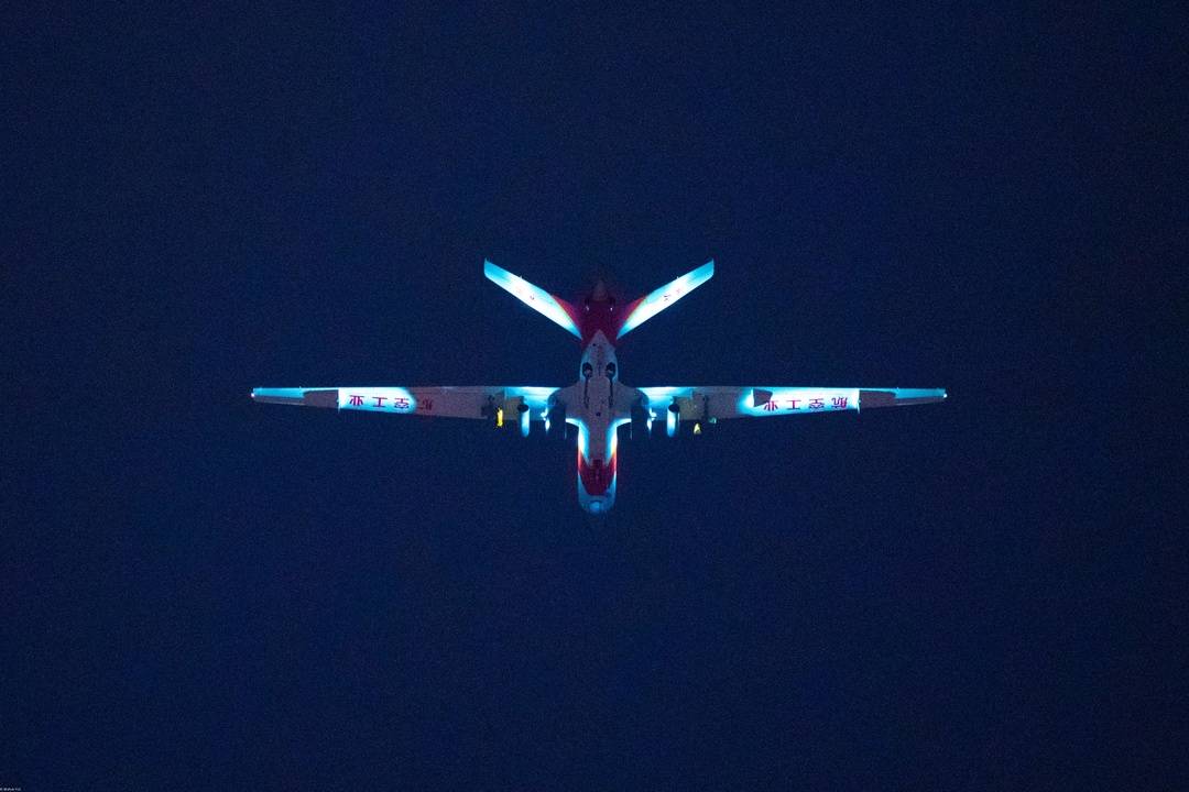 7天极速响应 ！“四川造”中庞大无人机点亮总台春晚夜空