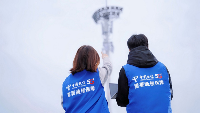 安徽电信携手华为打造5G-A x AI大上行样板，助力合肥骆岗花园庞大无人机灯光秀出色呈 ...