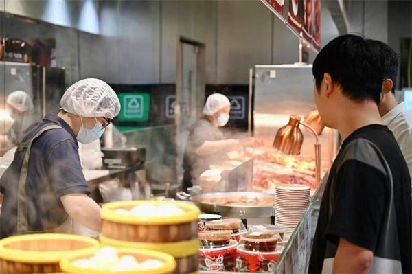 全国新一轮超市业混战残局，河南超市圈拉响“预警”