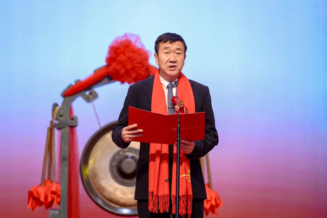 最低落超228%！“红板”登岸沪市主板